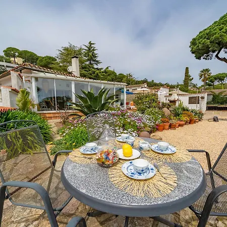 Holiday home Valerie's Lux Summer House